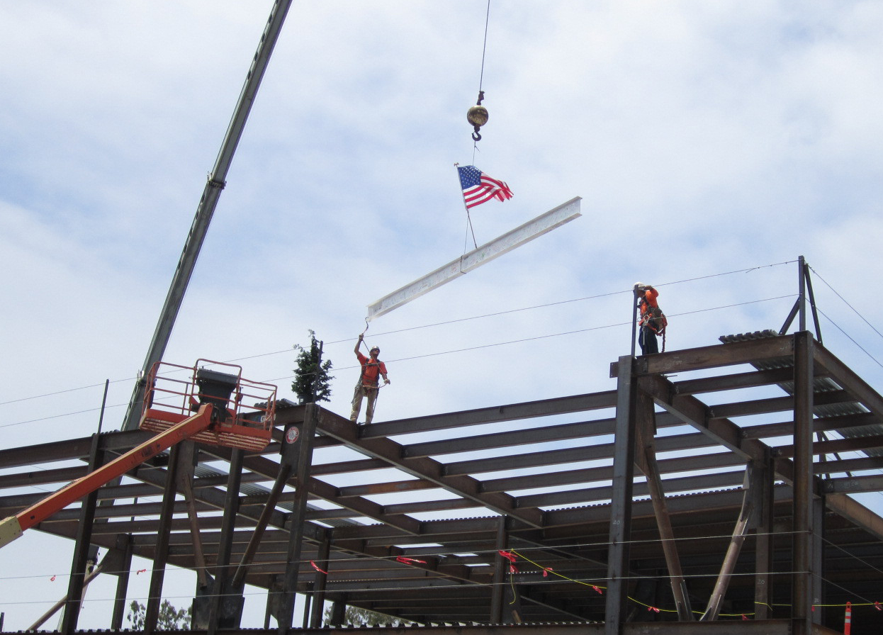 Goleta_topping_out