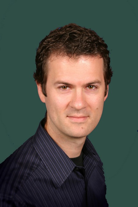 Lee_Poechmann_Headshot